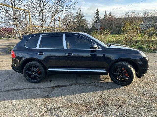 Черный Порше Каен, объемом двигателя 4.8 л и пробегом 136 тыс. км за 9000 $, фото 2 на Automoto.ua