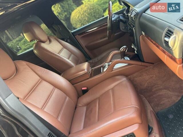 Черный Порше Каен, объемом двигателя 4.8 л и пробегом 247 тыс. км за 8950 $, фото 38 на Automoto.ua