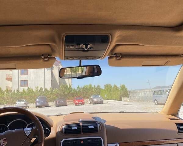 Черный Порше Каен, объемом двигателя 4.81 л и пробегом 196 тыс. км за 8600 $, фото 8 на Automoto.ua