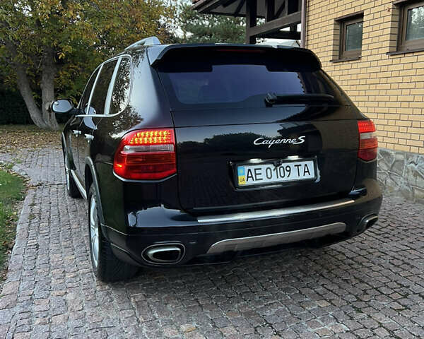Черный Порше Каен, объемом двигателя 3.6 л и пробегом 247 тыс. км за 11999 $, фото 11 на Automoto.ua