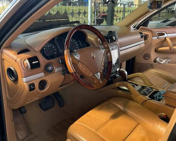 Черный Порше Каен, объемом двигателя 3.6 л и пробегом 263 тыс. км за 11200 $, фото 7 на Automoto.ua