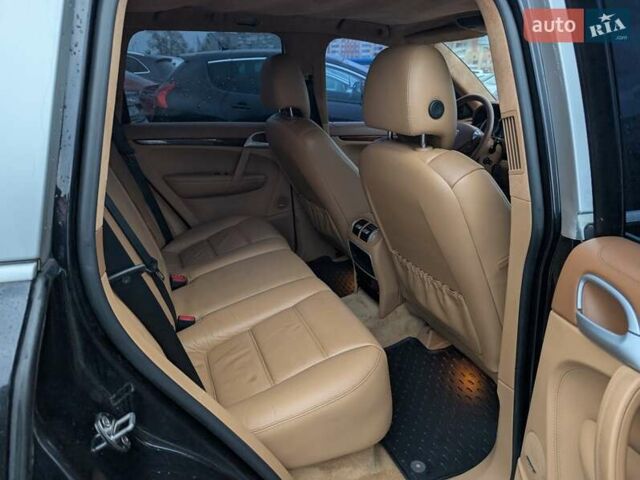 Черный Порше Каен, объемом двигателя 4.8 л и пробегом 120 тыс. км за 10950 $, фото 35 на Automoto.ua