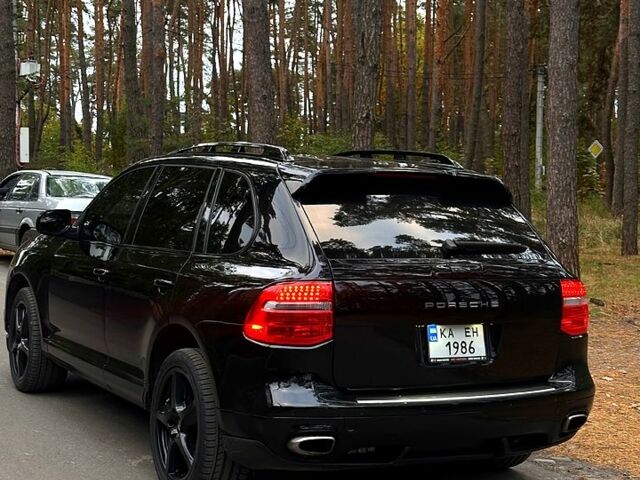 Чорний Порше Cayenne, об'ємом двигуна 4.8 л та пробігом 230 тис. км за 13500 $, фото 1 на Automoto.ua