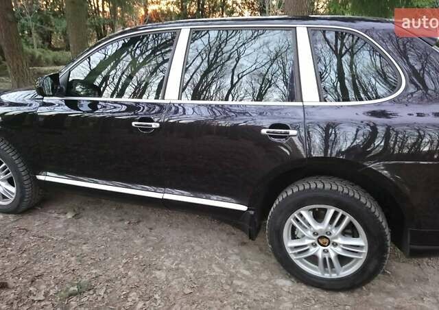 Чорний Порше Cayenne, об'ємом двигуна 4.8 л та пробігом 257 тис. км за 13900 $, фото 7 на Automoto.ua
