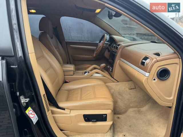 Черный Порше Каен, объемом двигателя 4.81 л и пробегом 195 тыс. км за 6900 $, фото 20 на Automoto.ua