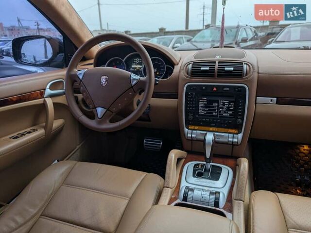 Черный Порше Каен, объемом двигателя 4.8 л и пробегом 120 тыс. км за 10950 $, фото 39 на Automoto.ua