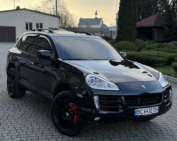 Черный Порше Каен, объемом двигателя 4.8 л и пробегом 247 тыс. км за 8950 $, фото 6 на Automoto.ua