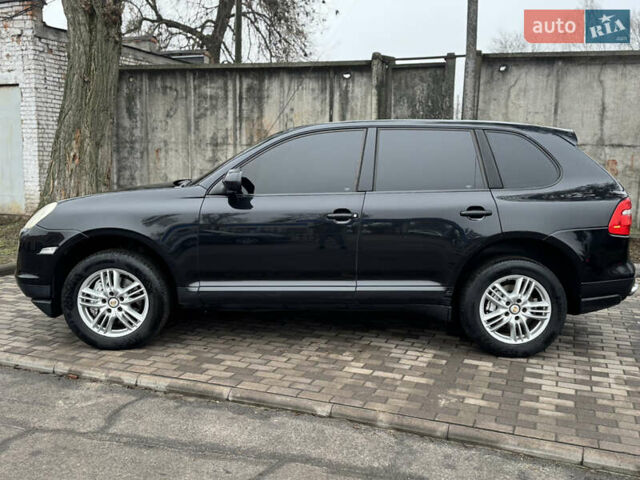 Черный Порше Каен, объемом двигателя 4.81 л и пробегом 195 тыс. км за 6900 $, фото 3 на Automoto.ua