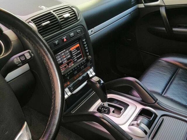 Черный Порше Каен, объемом двигателя 4.8 л и пробегом 164 тыс. км за 6650 $, фото 6 на Automoto.ua