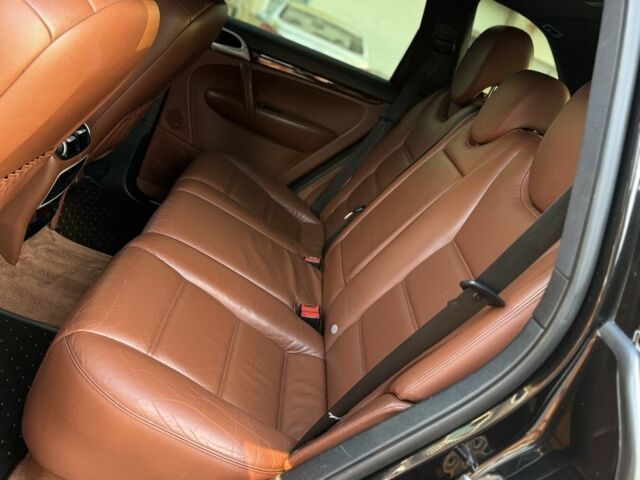 Черный Порше Каен, объемом двигателя 4.8 л и пробегом 193 тыс. км за 8950 $, фото 19 на Automoto.ua