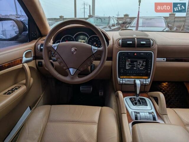 Черный Порше Каен, объемом двигателя 4.8 л и пробегом 120 тыс. км за 10950 $, фото 40 на Automoto.ua