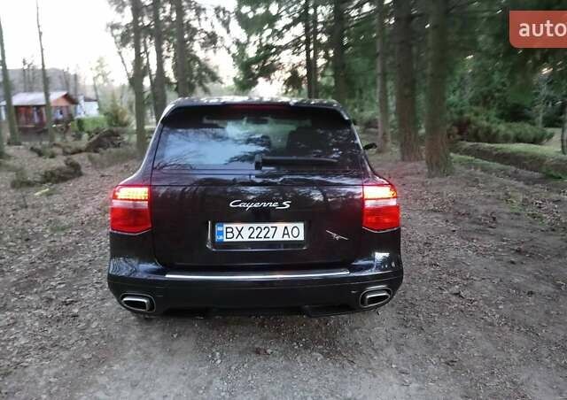 Чорний Порше Cayenne, об'ємом двигуна 4.8 л та пробігом 257 тис. км за 13900 $, фото 1 на Automoto.ua