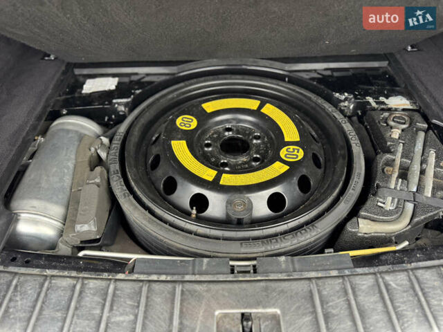 Черный Порше Каен, объемом двигателя 3 л и пробегом 261 тыс. км за 13800 $, фото 49 на Automoto.ua