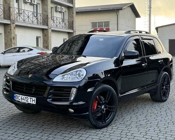 Черный Порше Каен, объемом двигателя 4.8 л и пробегом 247 тыс. км за 8950 $, фото 4 на Automoto.ua