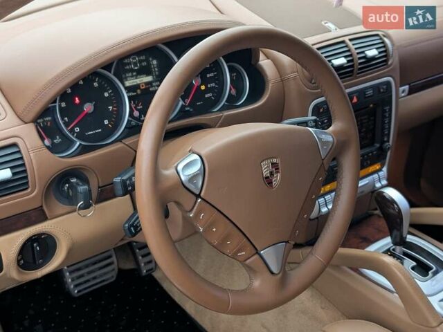 Черный Порше Каен, объемом двигателя 4.8 л и пробегом 120 тыс. км за 10950 $, фото 29 на Automoto.ua