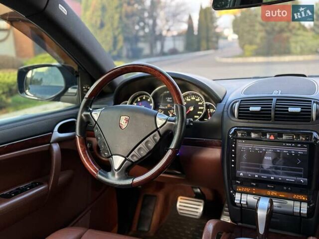 Черный Порше Каен, объемом двигателя 4.8 л и пробегом 247 тыс. км за 8950 $, фото 27 на Automoto.ua