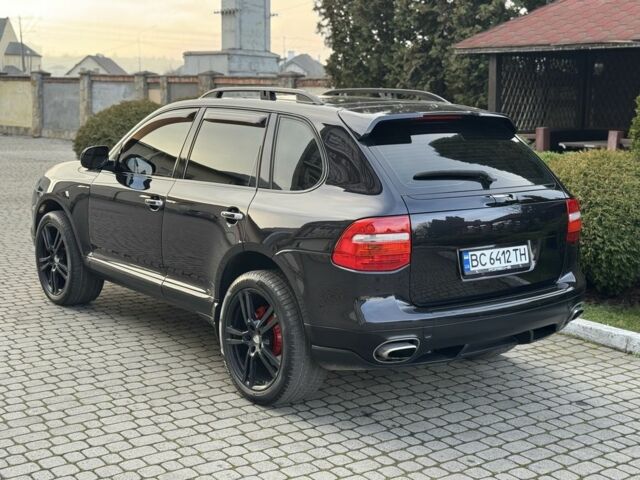 Черный Порше Каен, объемом двигателя 4.8 л и пробегом 193 тыс. км за 8950 $, фото 6 на Automoto.ua