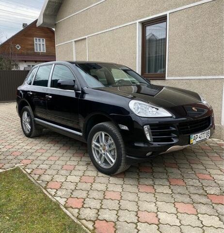 Чорний Порше Cayenne, об'ємом двигуна 4.7 л та пробігом 103 тис. км за 12000 $, фото 1 на Automoto.ua