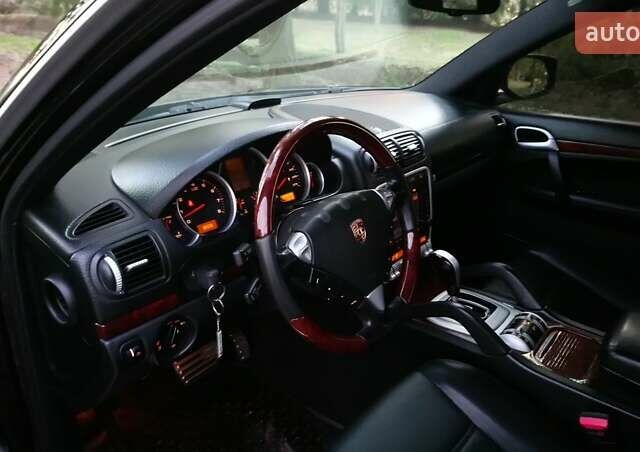 Чорний Порше Cayenne, об'ємом двигуна 4.8 л та пробігом 257 тис. км за 13900 $, фото 5 на Automoto.ua