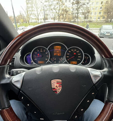 Черный Порше Каен, объемом двигателя 4.8 л и пробегом 190 тыс. км за 9900 $, фото 21 на Automoto.ua