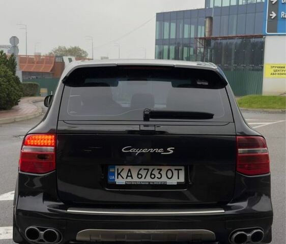 Чорний Порше Cayenne, об'ємом двигуна 4.8 л та пробігом 176 тис. км за 7499 $, фото 1 на Automoto.ua