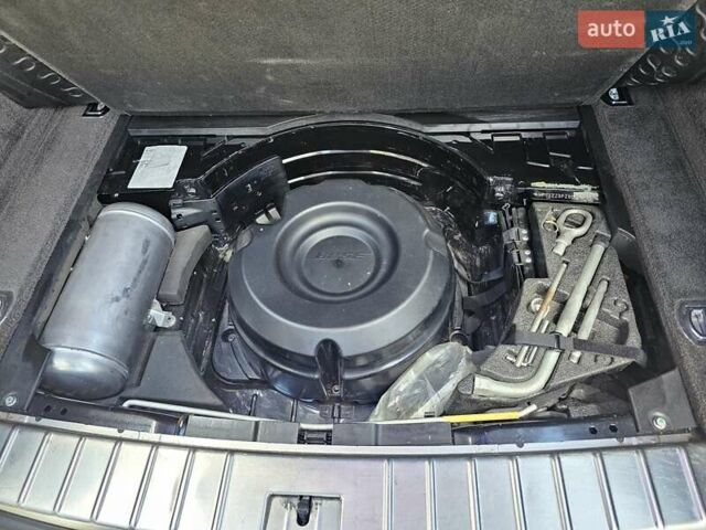 Чорний Порше Cayenne, об'ємом двигуна 4.8 л та пробігом 153 тис. км за 13500 $, фото 8 на Automoto.ua