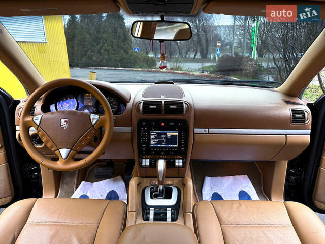 Черный Порше Каен, объемом двигателя 3.6 л и пробегом 175 тыс. км за 9777 $, фото 12 на Automoto.ua