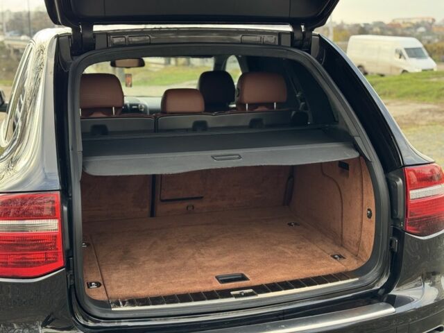 Черный Порше Каен, объемом двигателя 4.8 л и пробегом 170 тыс. км за 9000 $, фото 5 на Automoto.ua