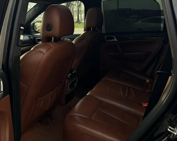 Черный Порше Каен, объемом двигателя 4.81 л и пробегом 180 тыс. км за 9000 $, фото 8 на Automoto.ua