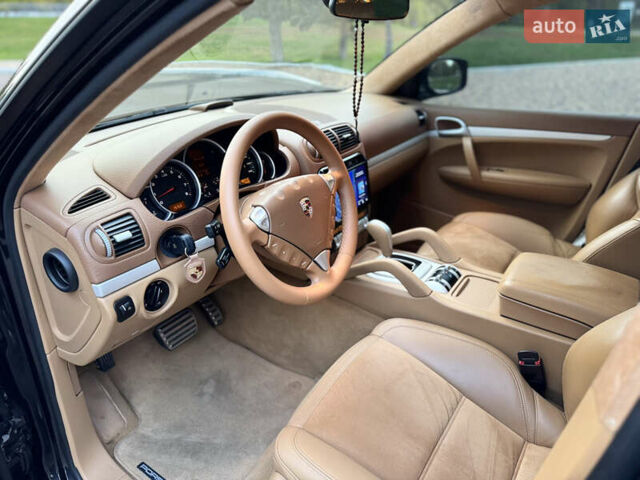 Черный Порше Каен, объемом двигателя 4.8 л и пробегом 178 тыс. км за 8900 $, фото 25 на Automoto.ua