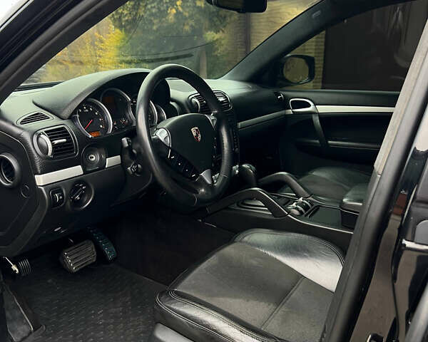 Черный Порше Каен, объемом двигателя 4.8 л и пробегом 177 тыс. км за 7999 $, фото 11 на Automoto.ua