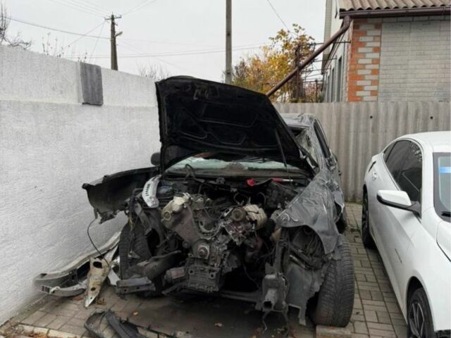 Чорний Порше Cayenne, об'ємом двигуна 4.8 л та пробігом 212 тис. км за 1766 $, фото 1 на Automoto.ua