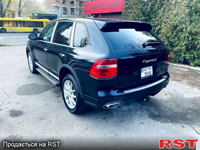 Чорний Порше Cayenne, об'ємом двигуна 4.8 л та пробігом 94 тис. км за 11900 $, фото 4 на Automoto.ua