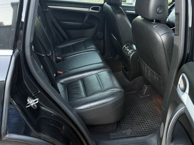 Чорний Порше Cayenne, об'ємом двигуна 3.6 л та пробігом 240 тис. км за 10600 $, фото 6 на Automoto.ua