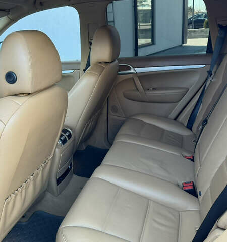 Черный Порше Каен, объемом двигателя 3.6 л и пробегом 160 тыс. км за 13999 $, фото 21 на Automoto.ua