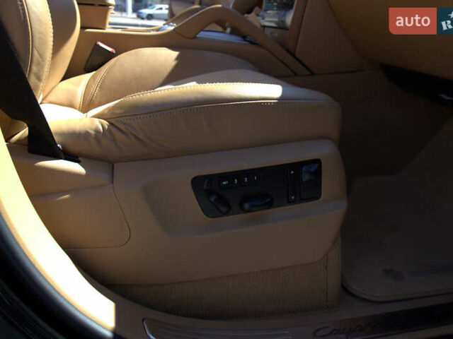 Чорний Порше Cayenne, об'ємом двигуна 4.81 л та пробігом 129 тис. км за 19999 $, фото 27 на Automoto.ua