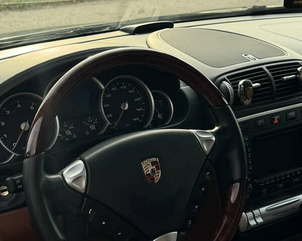 Черный Порше Каен, объемом двигателя 4.81 л и пробегом 180 тыс. км за 9000 $, фото 16 на Automoto.ua