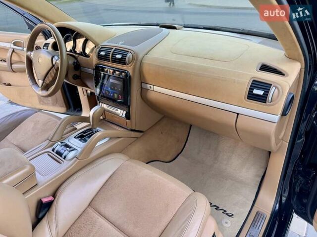 Черный Порше Каен, объемом двигателя 4.81 л и пробегом 181 тыс. км за 10900 $, фото 61 на Automoto.ua