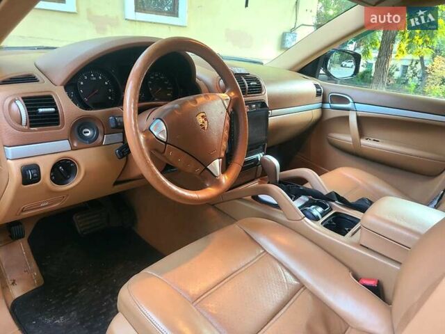 Чорний Порше Cayenne, об'ємом двигуна 3.6 л та пробігом 225 тис. км за 10900 $, фото 4 на Automoto.ua