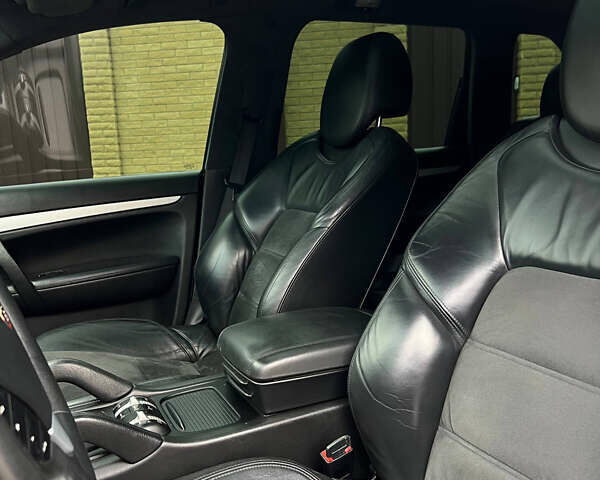 Черный Порше Каен, объемом двигателя 4.8 л и пробегом 177 тыс. км за 7999 $, фото 13 на Automoto.ua