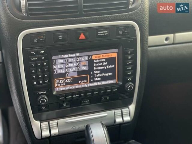 Черный Порше Каен, объемом двигателя 4.8 л и пробегом 130 тыс. км за 12900 $, фото 7 на Automoto.ua