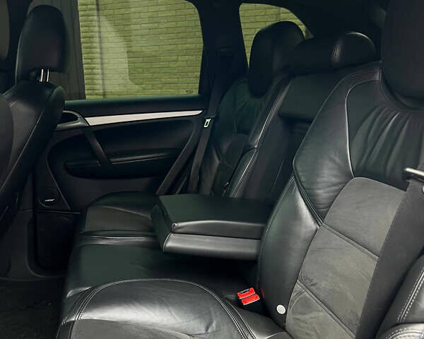 Черный Порше Каен, объемом двигателя 4.8 л и пробегом 177 тыс. км за 7999 $, фото 21 на Automoto.ua