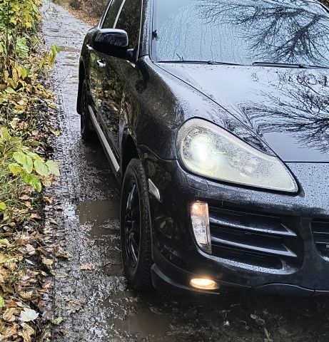 Чорний Порше Cayenne, об'ємом двигуна 3 л та пробігом 123 тис. км за 10992 $, фото 1 на Automoto.ua