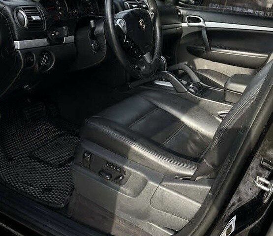 Порше Каен 2008 в Днепре (Днепропетровске) на Automoto.ua Черный Порше Каен, объемом двигателя 3.6 л и пробегом 210 тыс. км за 15500 $, фото 8 на Automoto.ua