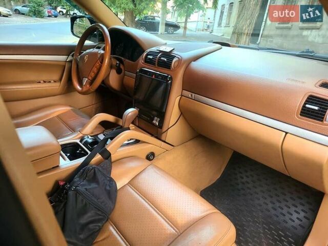 Чорний Порше Cayenne, об'ємом двигуна 3.6 л та пробігом 225 тис. км за 10900 $, фото 10 на Automoto.ua