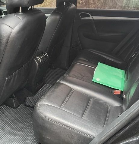Чорний Порше Cayenne, об'ємом двигуна 3 л та пробігом 123 тис. км за 10992 $, фото 9 на Automoto.ua