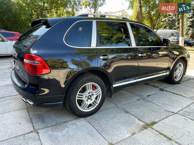 Чорний Порше Cayenne, об'ємом двигуна 4.81 л та пробігом 120 тис. км за 6999 $, фото 6 на Automoto.ua