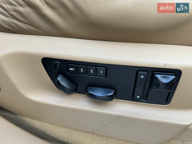 Черный Порше Каен, объемом двигателя 4.8 л и пробегом 178 тыс. км за 8900 $, фото 43 на Automoto.ua