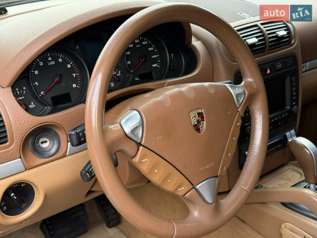 Чорний Порше Cayenne, об'ємом двигуна 3.6 л та пробігом 182 тис. км за 10499 $, фото 20 на Automoto.ua