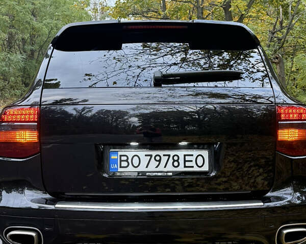 Черный Порше Каен, объемом двигателя 3.6 л и пробегом 180 тыс. км за 13700 $, фото 2 на Automoto.ua